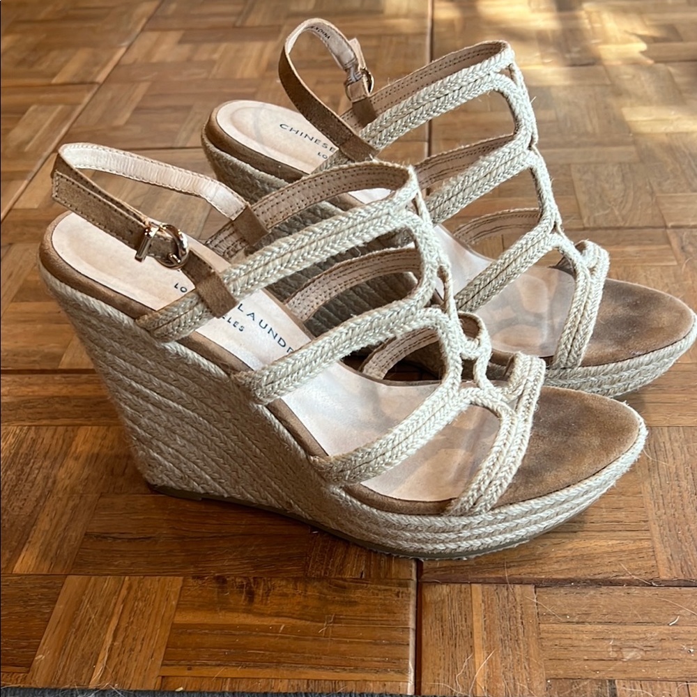 Chinese Laundry Women's Tan Wedge Sandals